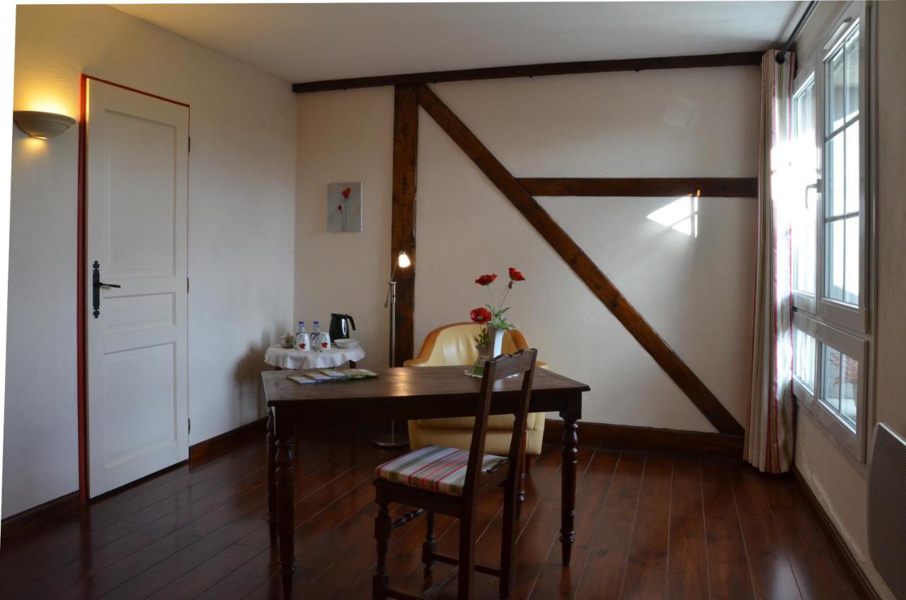 Le Clos Des Pommes Bioncourt Exteriör bild